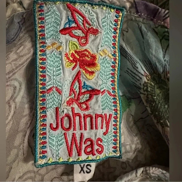 Johnny Was floral poncho size XS - Picture 8 of 9